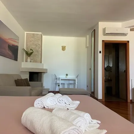 Bed & Breakfast Carone Suite-charme&pool