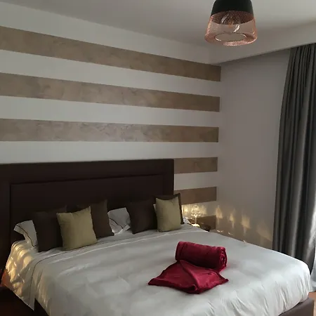 Carone Suite-charme&pool