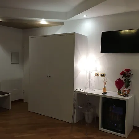 Carone Suite-charme&pool Couette-café Polignano a Mare