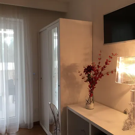 Couette-café Carone Suite-charme&pool 4*