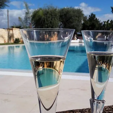 Carone Suite-charme&pool 3* Polignano a Mare
