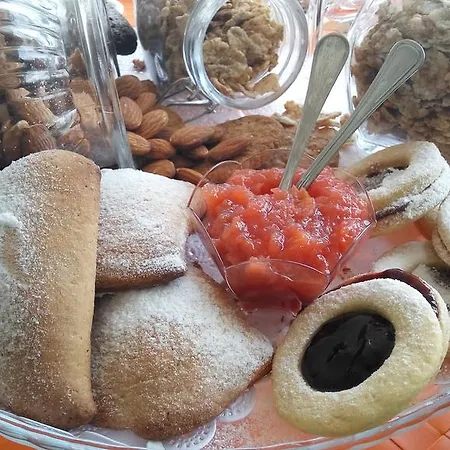 فندق مبيت وإفطار Carone Suite-charme&pool 4*