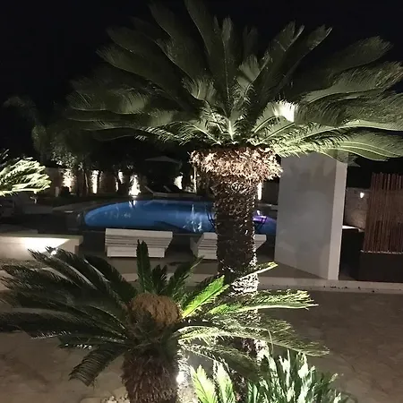 Frühstückspension Carone Suite-charme&pool