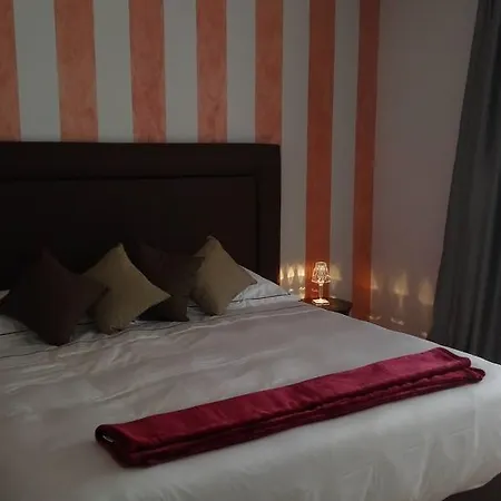 Carone Suite-charme&pool