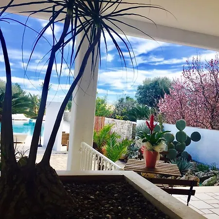 Carone Suite-charme&pool