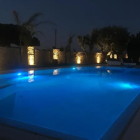 Carone Suite-charme&pool 4*