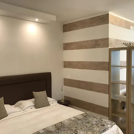 Carone Suite-charme&pool Frühstückspension Polignano a Mare