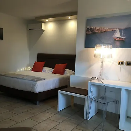 Carone Suite-charme&pool 4*