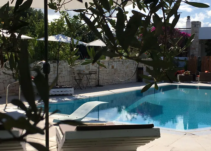 Carone Suite-charme&pool Polignano a Mare