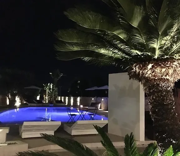 Carone Suite-charme&pool 4* Polignano a Mare