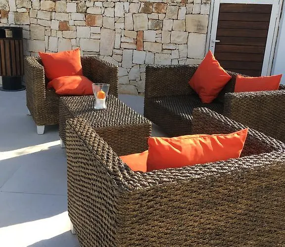 Carone Suite-charme&pool Bed and breakfast