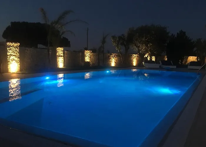 Carone Suite-charme&pool 4*
