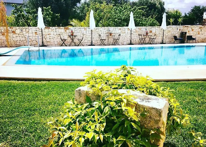 Bed and breakfast Carone Suite-charme&pool