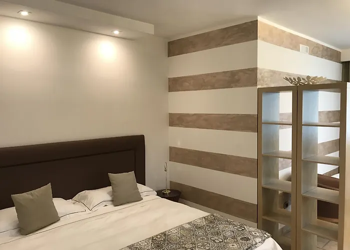Carone Suite-charme&pool Bed and breakfast Polignano a Mare